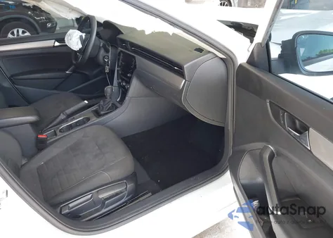 2021 Volkswagen Passat 2.0T S из США, поврежденный, VIN 1VWAA7A39MC015312